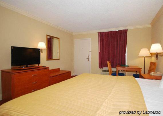Greenville Inn & Suites 객실 사진