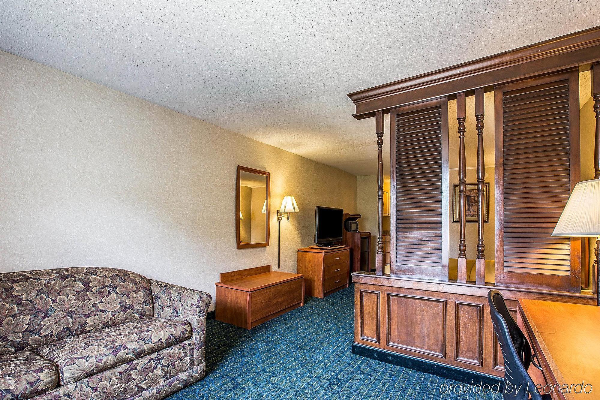 Greenville Inn & Suites 외부 사진