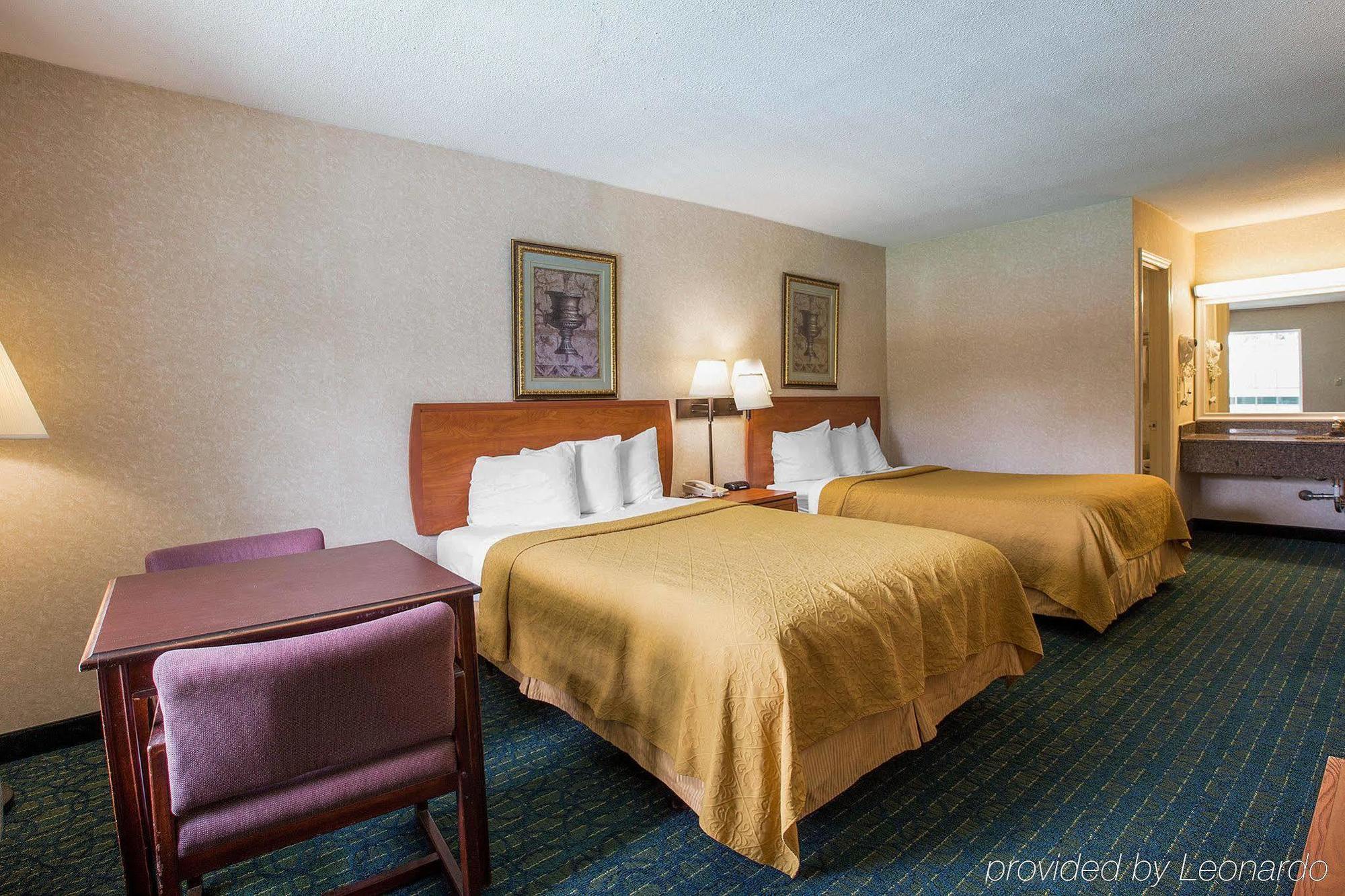 Greenville Inn & Suites 외부 사진